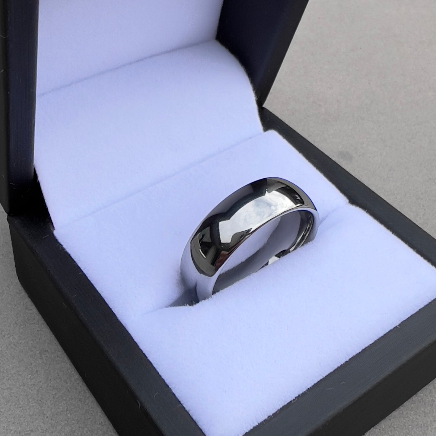 Titan ring